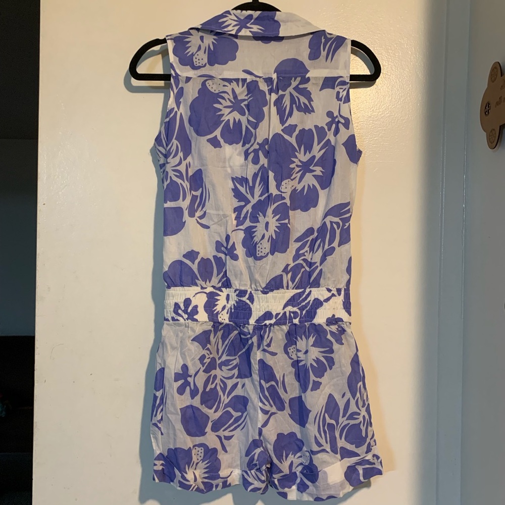 Blue and white romper - Picture 3 of 3